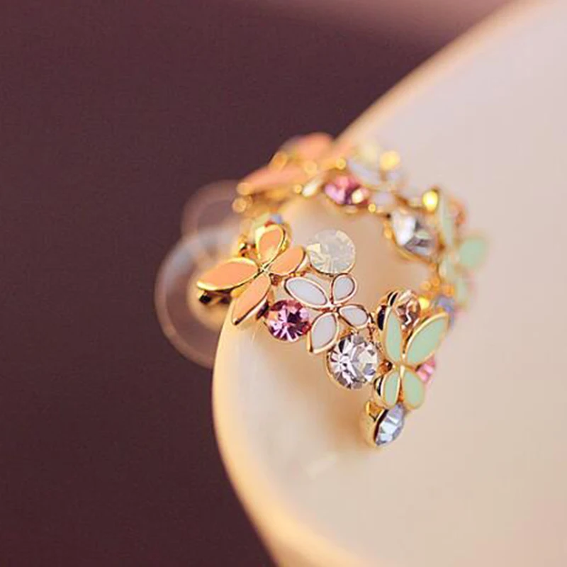 Hot And Beautiful Stud Earrings Erfly Style