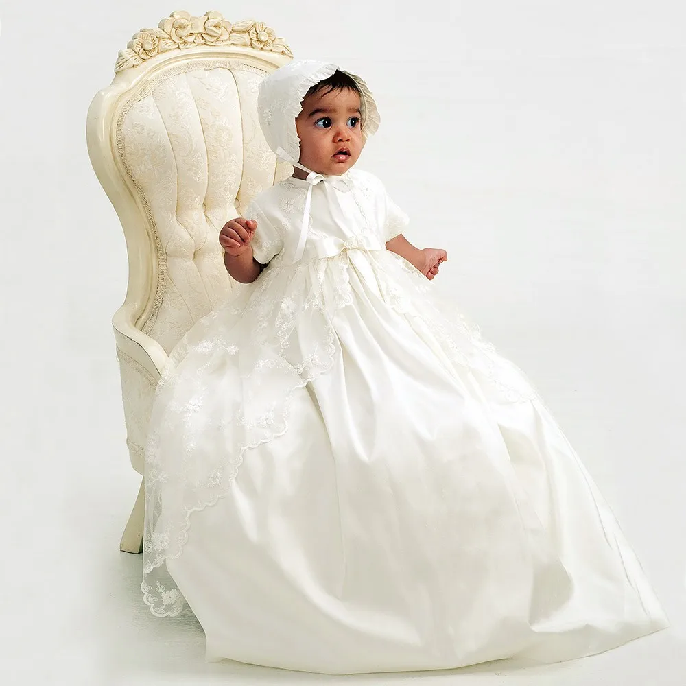 

With Hat Baby Girl Christening Gowns A-line Short Sleeves Bow Back Button New Vestido Infantil Para Festa Infant Baptism Gowns