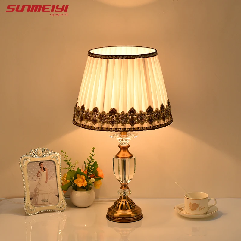 Luxary classic American bedroom table light foyer European crystal table lamp glass tall table light bedside hotel table lamp