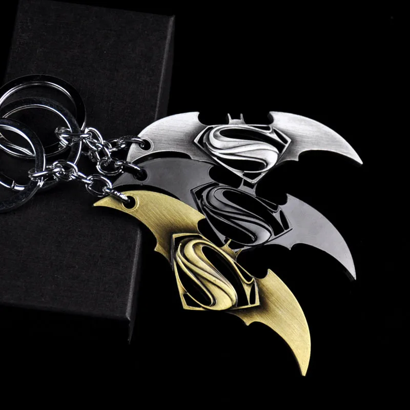 

Hot sell Batman Keychain Men Trinket Marvel Revenge of the Alliance Keyring Vintage Superman Captain America Key Chain Ring