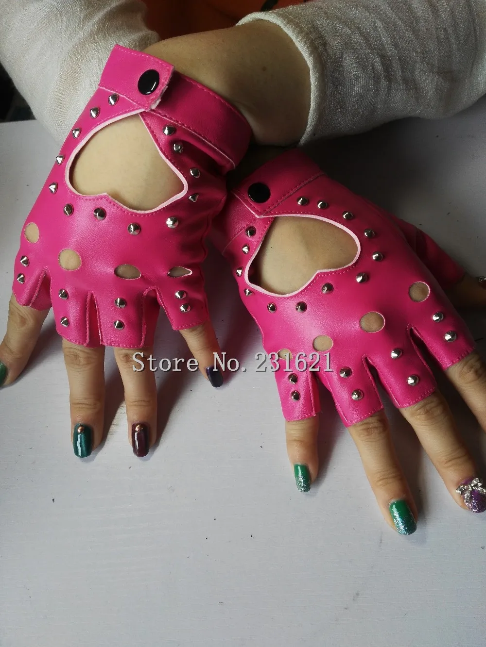 Женские модные перчатки для девочек, перчатки с полупальцами для танцев, джаз, панк, индивидуальные перчатки с заклепками, перчатки без пальцев, 6 цветов