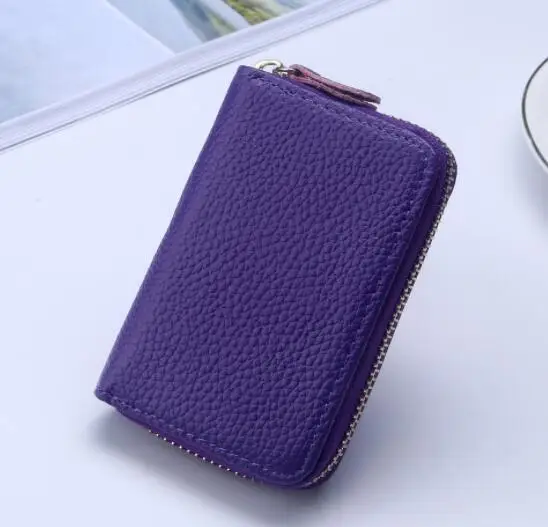 Изолированный кошелек из натуральной кожи для ID карт модный карамельных цветов
