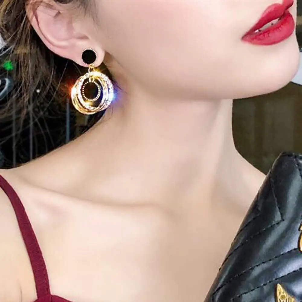 

2019 Round Geometric Metal Accessories fashion Jewelry Geometric Irregular korean Earrings Drop Earrings For Women