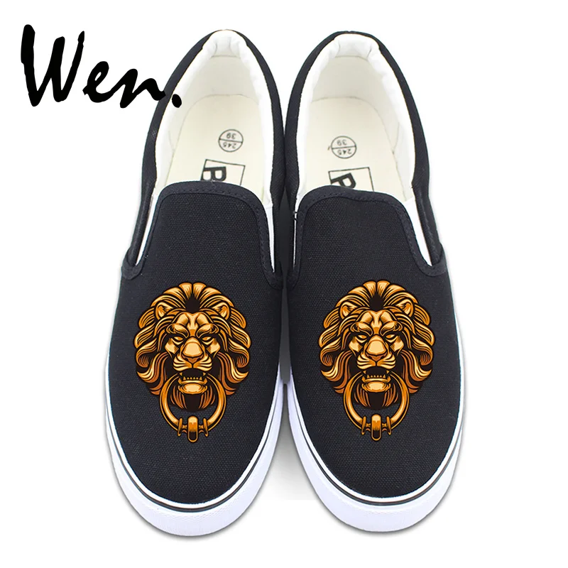 shoes with lion head on back