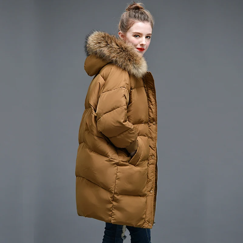 

Parkas For Female Down Jacket 2018 Europe Style Duck Down Jacket With Raccon Fur Collar Plus Size Loose Winter Jacket Women