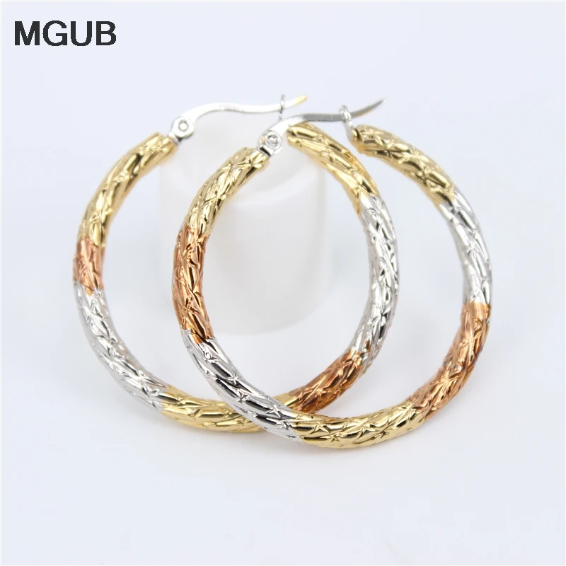 

35mm45mm Three choices European and American minimalist popular hoop earrings men and women Sports and leisure office LH665