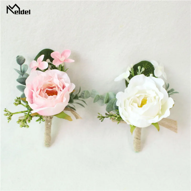 corsage-5
