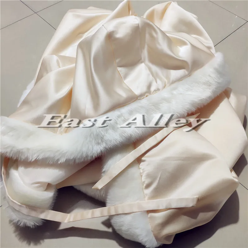 Champagne Bridal Cloak Winter Hooded Faux Fur Trim Satin Wedding Cape Shawl Cape Mantles Manto