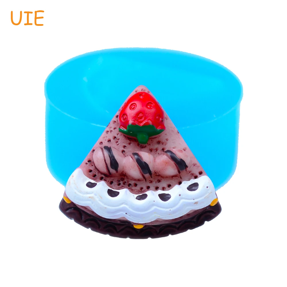 GYL260U 28.6mm 3D Strawberry Cake Slice Mold Fondant, Cake Decorating
