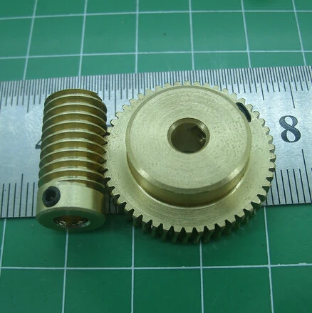 

0.5M - 30Teeths Worm Gear+Rod High Speed Reduction Ratio 1:30 Toys Speed Reducer Motor Accessories