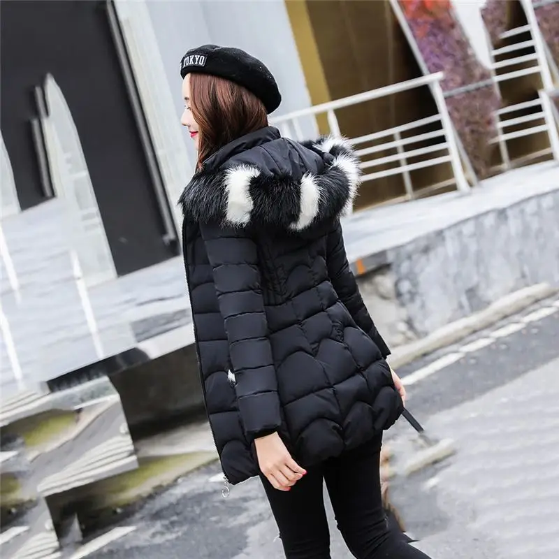 À Taille Chaud Survêtement Vestes 2018 Bas C87 Manteau Le Faux 3xl Fourrure Noir Capuchon Plus Femelle Nouveau Mince La vert Rembourré Vers rose Col De Hiver Parkas Coton Femmes bleu OngRx5wT