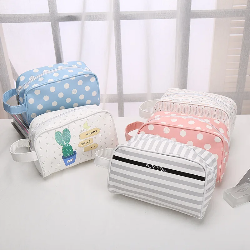 

Large Capacity Ladies Travel Bag Women Make Up Makeup Organizer Bag Canvas Cosmetic Bag Toiletry Travel Kits Beautician Storage