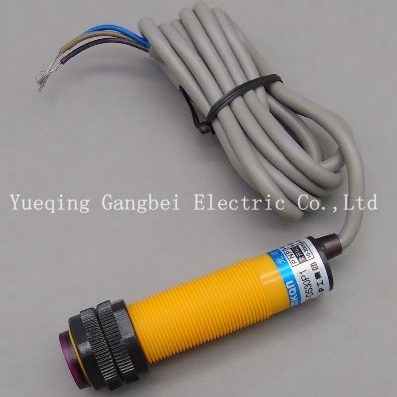 

Photoelectric switch E3F-DS30P1 30 cm adjustable diffuse dc line three PNP normally open