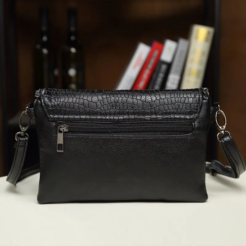 جديد وصول الأزياء سلسلة حجر صغيرة حقيبة شريط مزدوج المرأة حقيبة ساع لينة بو الجلود Crossbody حقيبة للنساء براثن جديد وصول الأزياء سلسلة حجر صغيرة حقيبة شريط مزدوج المرأة حقيبة ساع لينة بو الجلود Crossbody حقيبة للنساء براثن