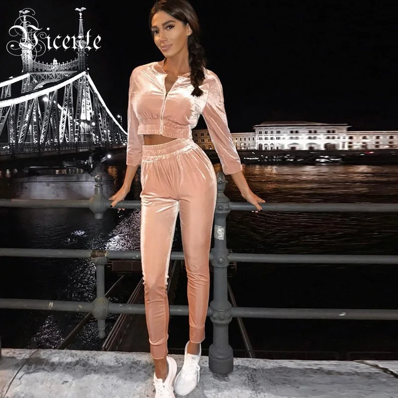 

Vicente All Free Shipping HOT 2019 Trendy Crop Top Front Zipper V-neck Long Sleeves Wholesale Club Wear Two Pieces Velvet Suit