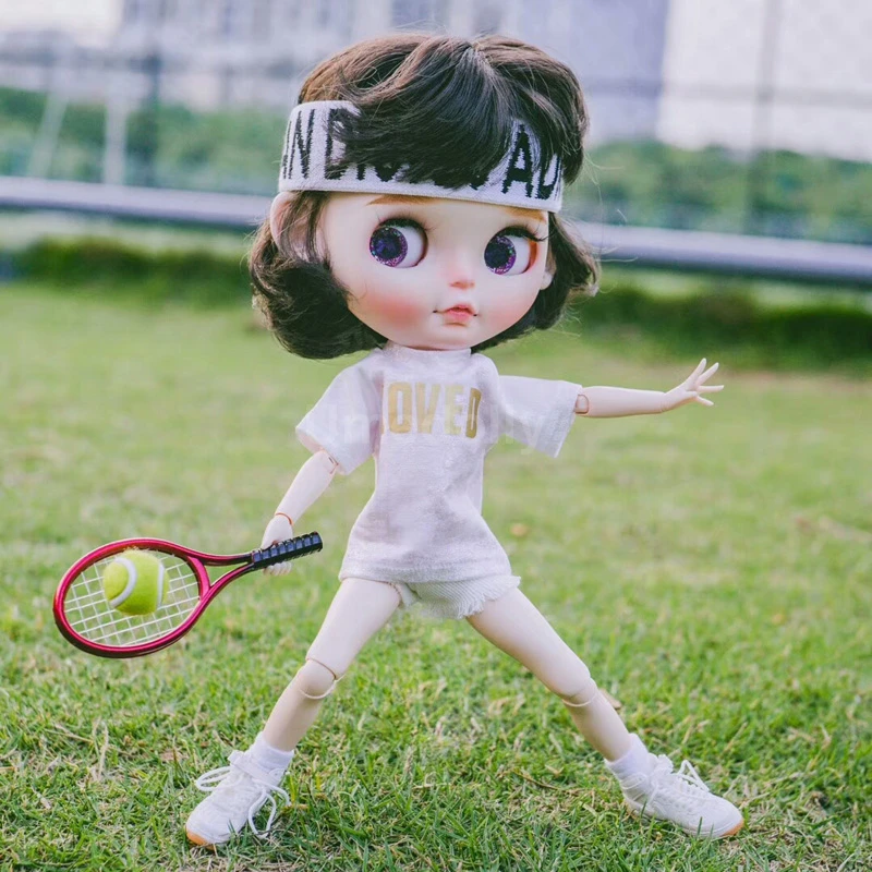 

1Set Miniature Dollhouse Tennis Racket with Ball Sport Water Food for Blyth, Barbies, Pullip, bjd 1/6 Doll Toy
