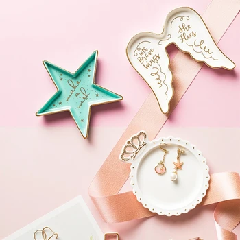 

Creative Nordic Gold Rimmed Ceramic Storage Tray Food Dessert Jewelry Desktop Storage Tray Ring Bracelet Holder Home Decorative