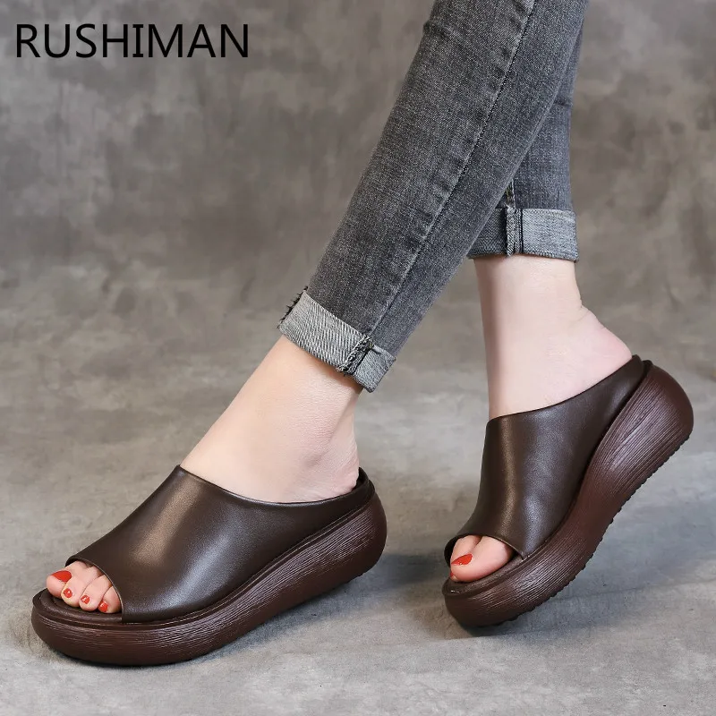 

RUSHIMAN 2021 new national style went out to wear slope and word drag cake thick background retro leather cool slippers