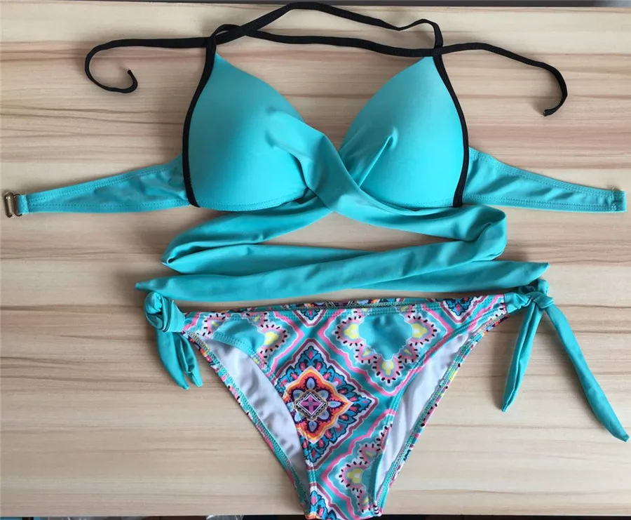 Купальник бикини с чашками пуш ап и лямкой на шее|Купальники |