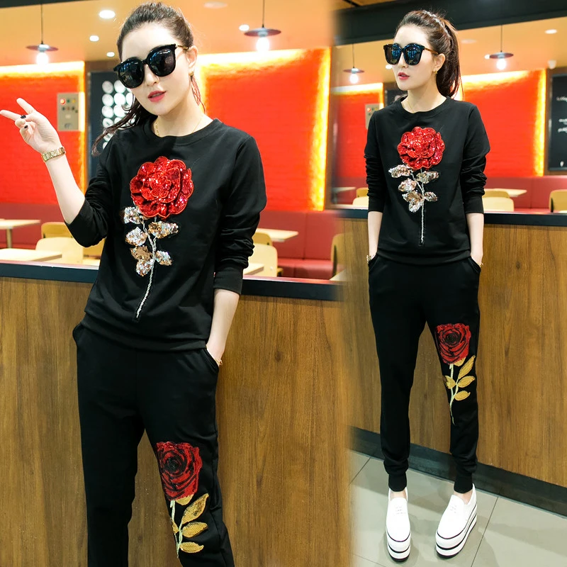 

Fashion Womens Two Piece Sets 2019 Spring New Embroidery Sequin Rose Flower Pullover Tracksuit Women Tops + Casual Pants set 3XL