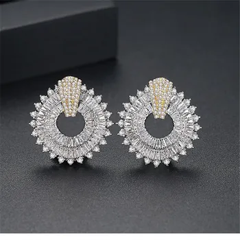 

Luxury women's stud earrings shinning hollowed round zubin zirconia AAA crystals party fashion elegant earrings for ladies