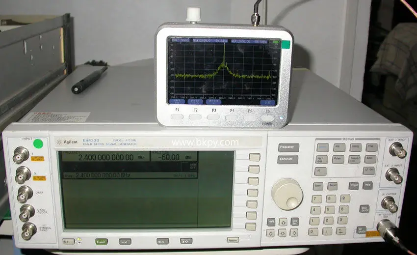 XT-239 XT239 2,3 GHz~ 2,9G " lcd обработанный РЧ анализатор спектра SPAN/RBW/CENT/MARKER MAXHOLD