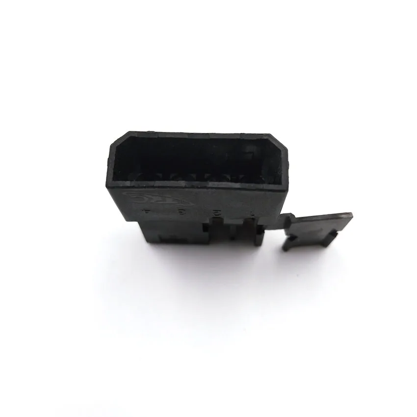 Molex_4Pin_male_female_connector_housing_2_1