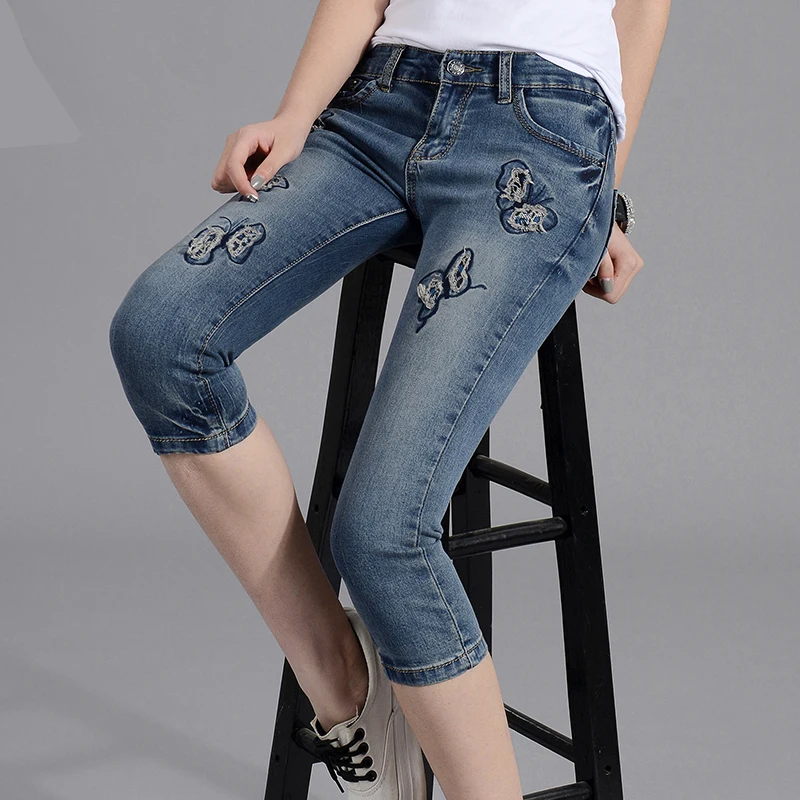 2019 Summer Fashion Pencil Denim Jeans Women Butterfly Embroidered Jeans Female Blue Casual 25-36 Pants Capris Y253
