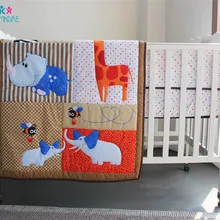 Хлопок кровать для новорожденных бамперы мультфильм милый жираф Бегемот шаблон вышивка для маленьких мальчиков простыня и пододеяльник детские постельные принадлежности наборы