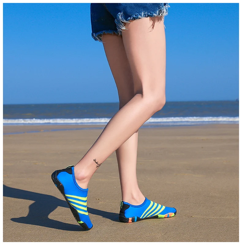 Clorts Summer Beach Shoes Water Shoes Men Mesh Lightweight Aqua Shoes (23)