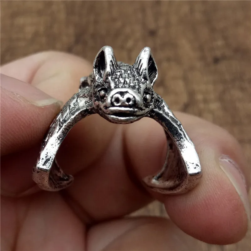 Elfin 2018 New Vintage Adjustable Bat Rings Fashion Cute Bat Jewellery Bradypus Ring For Women Men Anillos Mujer Warcraft