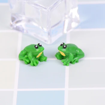 

2018 Hot TPXCKz 2 Pcs Little Frog Doll House Miniatures Cute Fairy Garden Gnome Moss Terrarium Decor Crafts DIY Figurine
