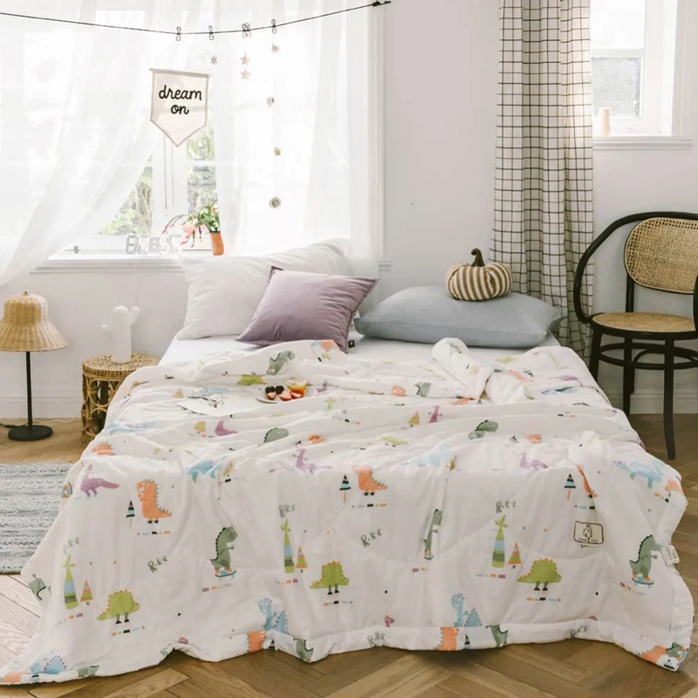 

2019 Lovely Cartoon Dinosaurs INS Towel Gauze Blanket Quilting Summer Thin Quilt Pure Cotton Twin Queen Size Comforter