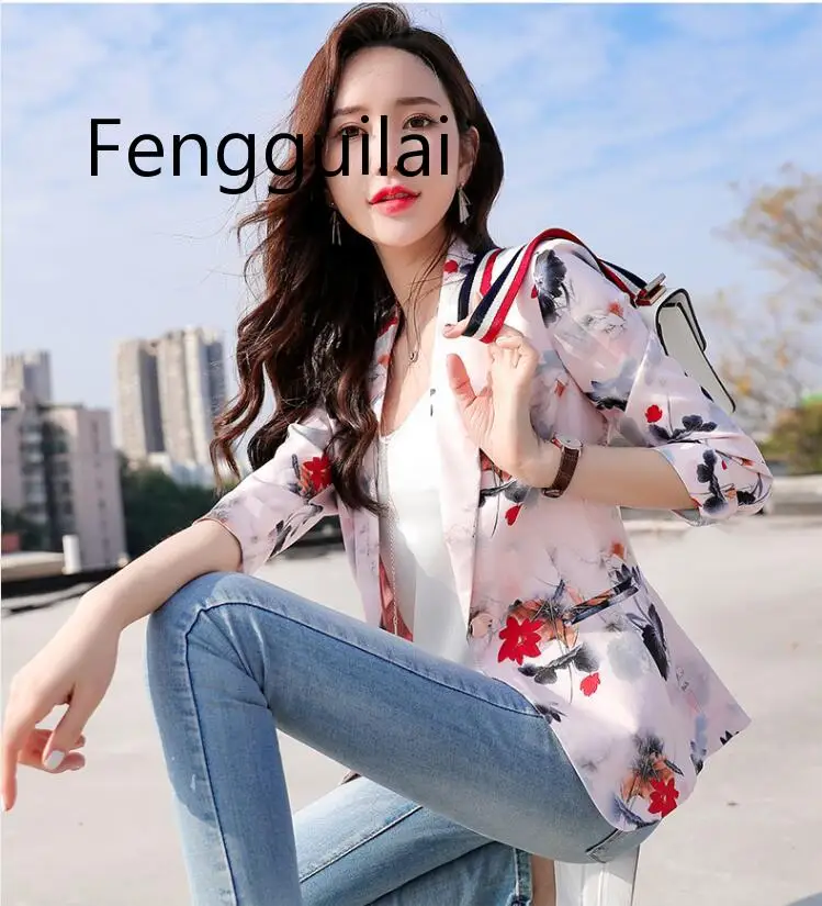 

2019 spring and autumn new print small suit jacket female Korean fashion casual short paragraph seven sleeves small suit