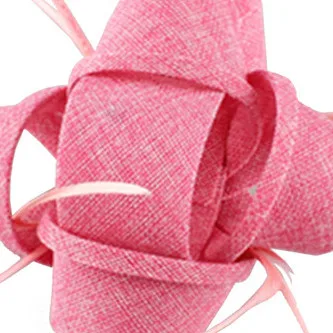 Серый Sinamay головной убор заколка для волос для женщин Свадебная шляпка фуксия Дамская мода шоу церковные вечерние невесты замужние перо головной убор - Цвет: baby pink