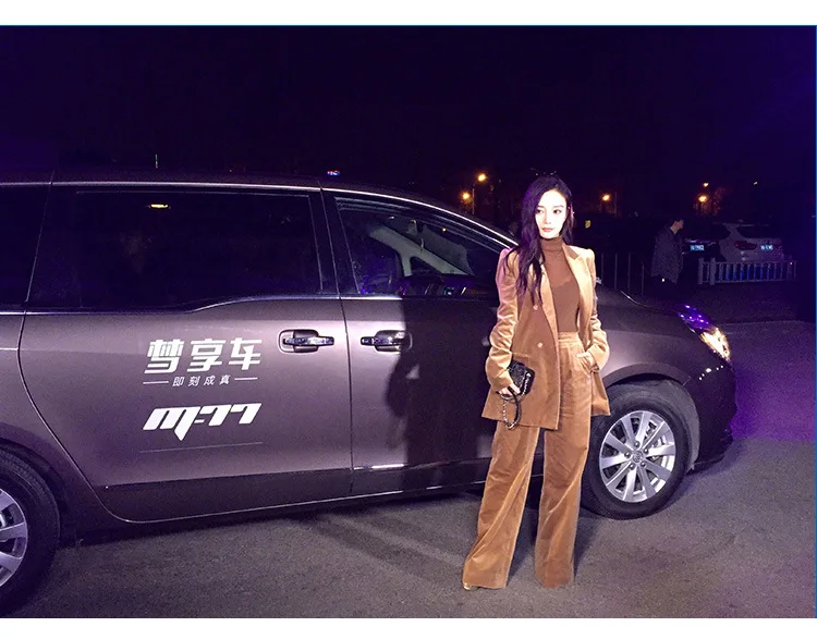 Li Xiaolu star with the wide leg pants velvet suit women autumn winter casual suit fashion two new collage Coat + trousers cool Li Xiaolu star with the wide leg pants velvet suit women autumn winter casual suit fashion two new collage Coat + trousers cool