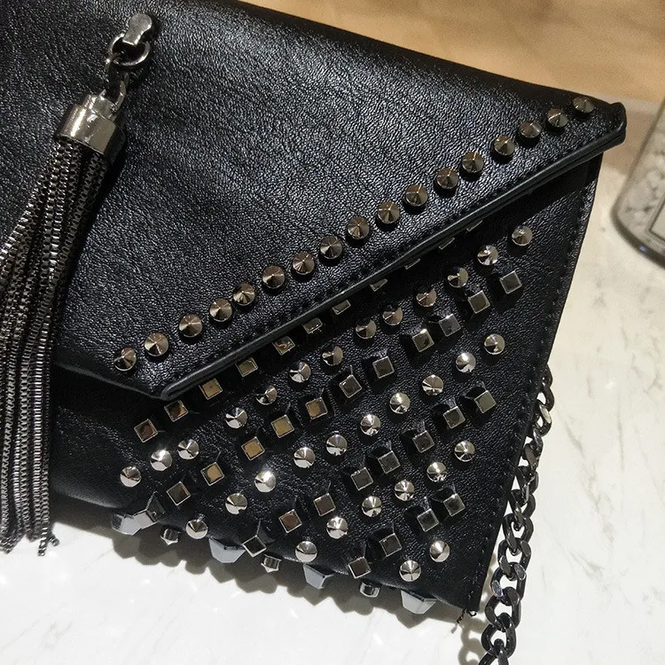 NIGEDU Punk rivet Women envelope clutch bag chain tassel women messenger bag female Crossbody bag  (13)