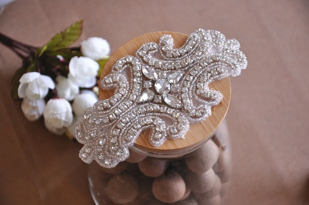 

5 pieces small rhinestone applique for Wedding Headband, Hair Combo Accessores, Bridal Sashes, Braidal GarterBracelet