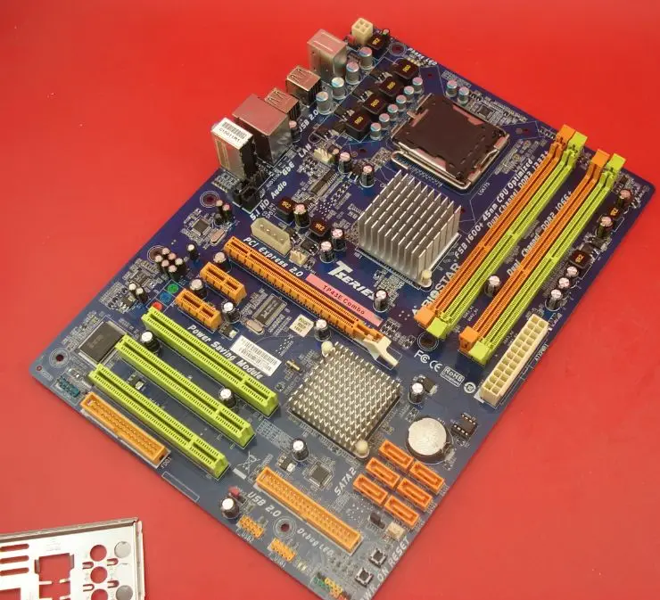 Бесплатная доставка 100% оригинальная материнская плата для Biostar TP43E Combo LGA 775 DDR2 800