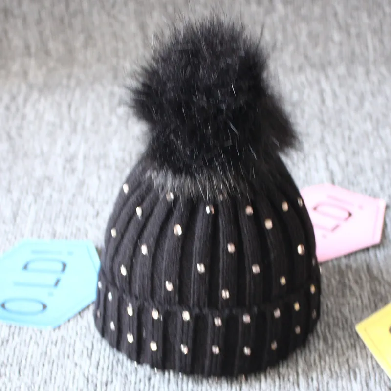 Шапка с помпонами для девочек, теплые вязаные с помпоном, детская шапка с помпоном из меха енота, зимняя шапка с помпоном и блестками