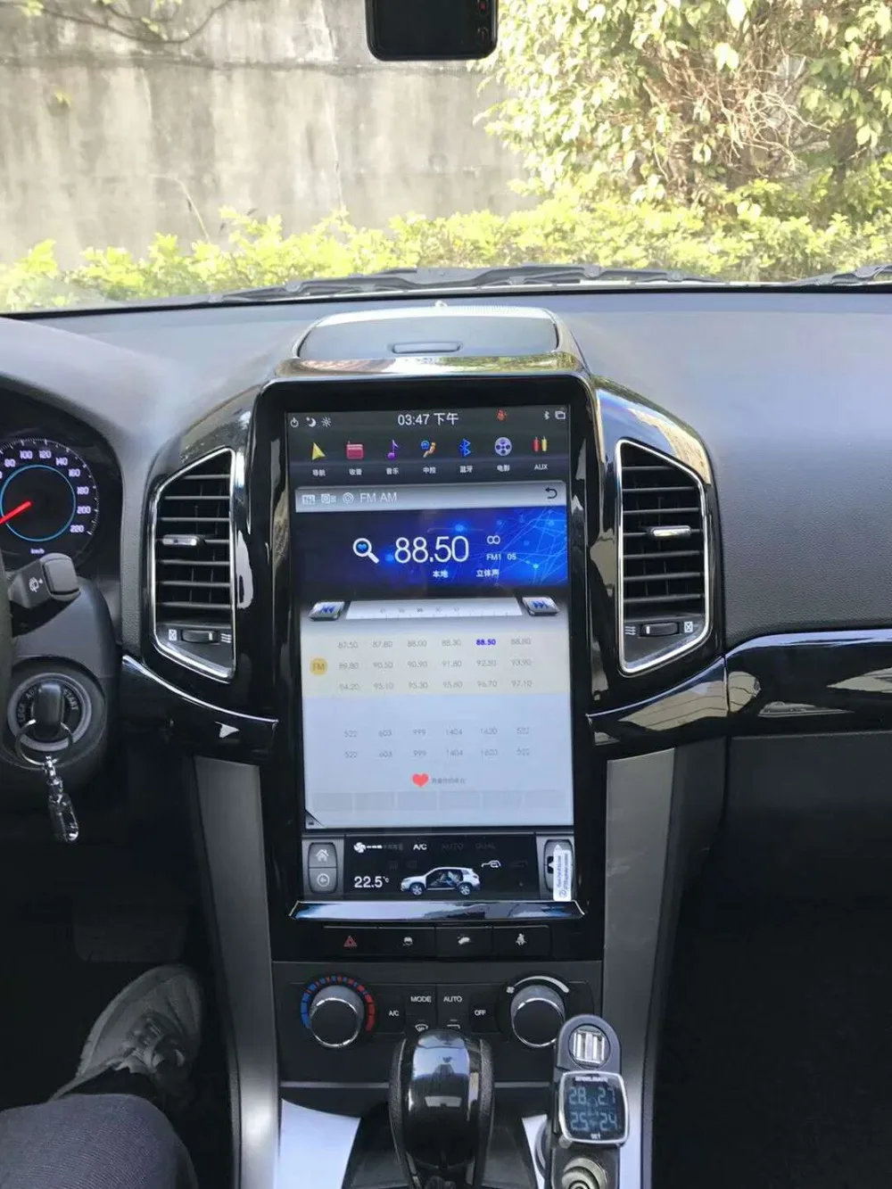 Top 2 DIN Android 8.1Tesla style Car radio For Chevrolet Captiva 2013 2014 2015 2016 2017 car cassette player Stereo autoradio 1 DIN 7
