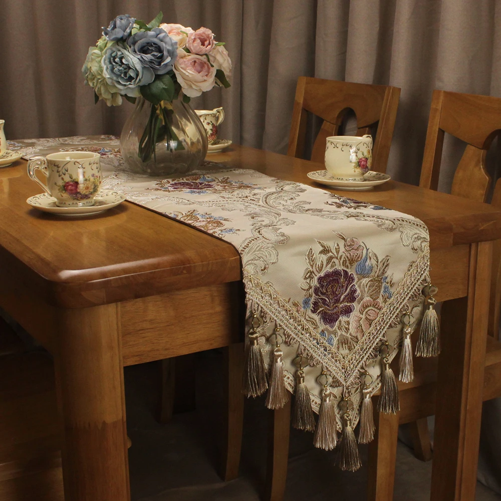 TC193_table_runner_5