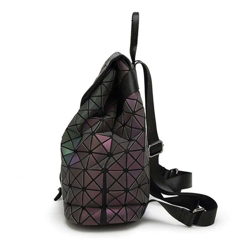 Women Geometric Backpack Luminous Female Evening Bag Diamond Sequins PU Laser Back Pack Lady Casual Plaid Baobao Mochila BP0232 (4)