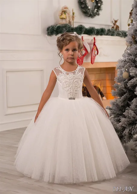 Cheap Sheer Little Girls Party Summer Dresses Crew Neckline Pearls Beading Ball Gown Dotted Tulle Flower Girls' Dresses 2016