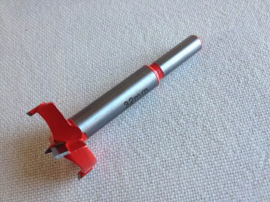 

Free shipping of 1pc 32*83MM TCT Wood Hinge Boring Hole Saw Drill Bit Cutter Set Auger Tungsten Carbide Tipped hole saw