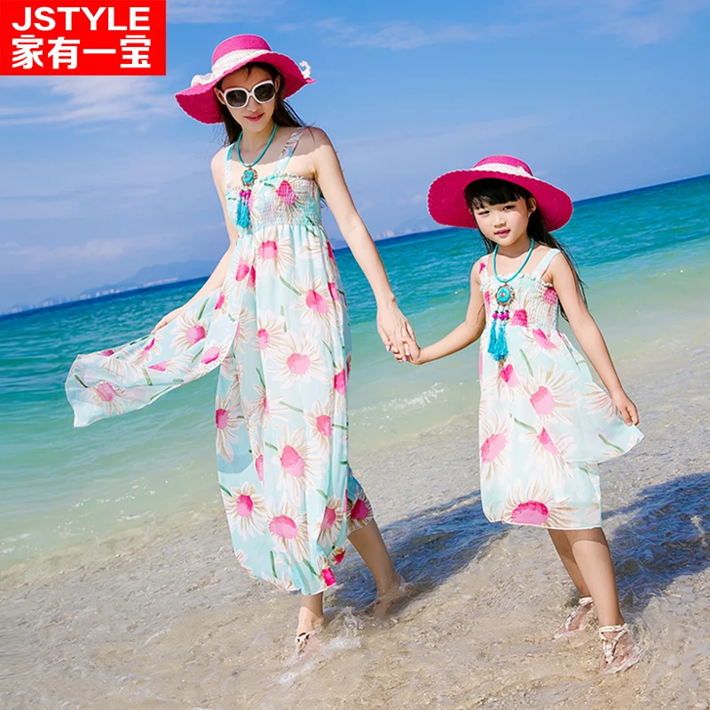

2017 Matching Mother Daughter Dresses Baby Girl and Mother Chiffe Maxi Dress Parent-child Outfit Ma e Filha Bohemian Dresses