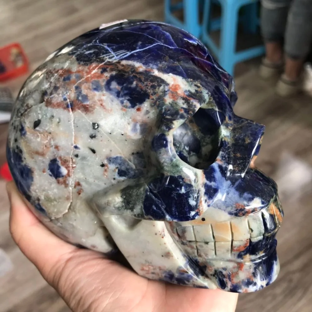 1,97 кг натуральный содалит камень кварц Кристалл Рейки череп голова резное Исцеление Декор JM