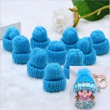 10Pcs Mini Handgemachte Kleine Stricken Hut für DIY Puppen Telefon fall Dekoration Headwear Kleid Toy Kind Hand Scrapbooking Kunst