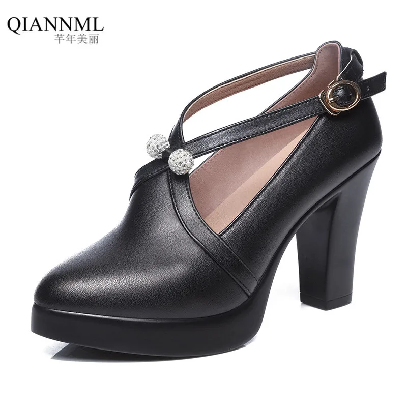 wide width heels for plus size women