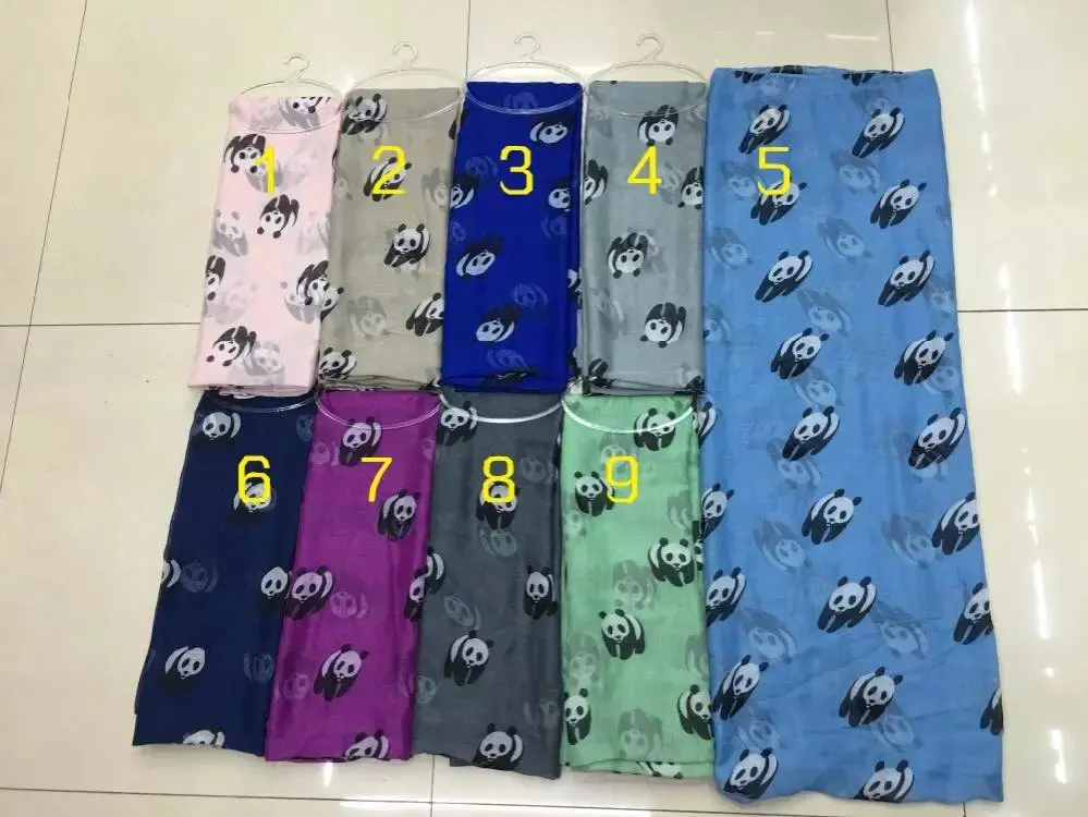 

100pcs/lot 2018 new small panda print scarf pashimina shawl